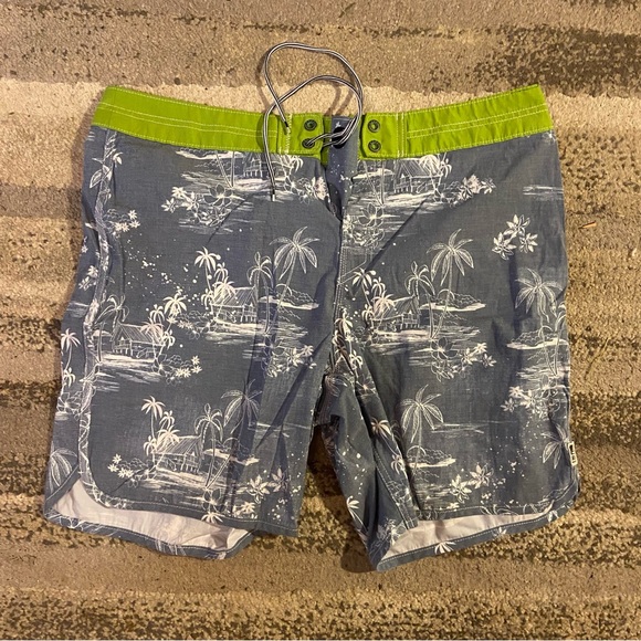 Reef Board Shorts Size 36 - Picture 1 of 5